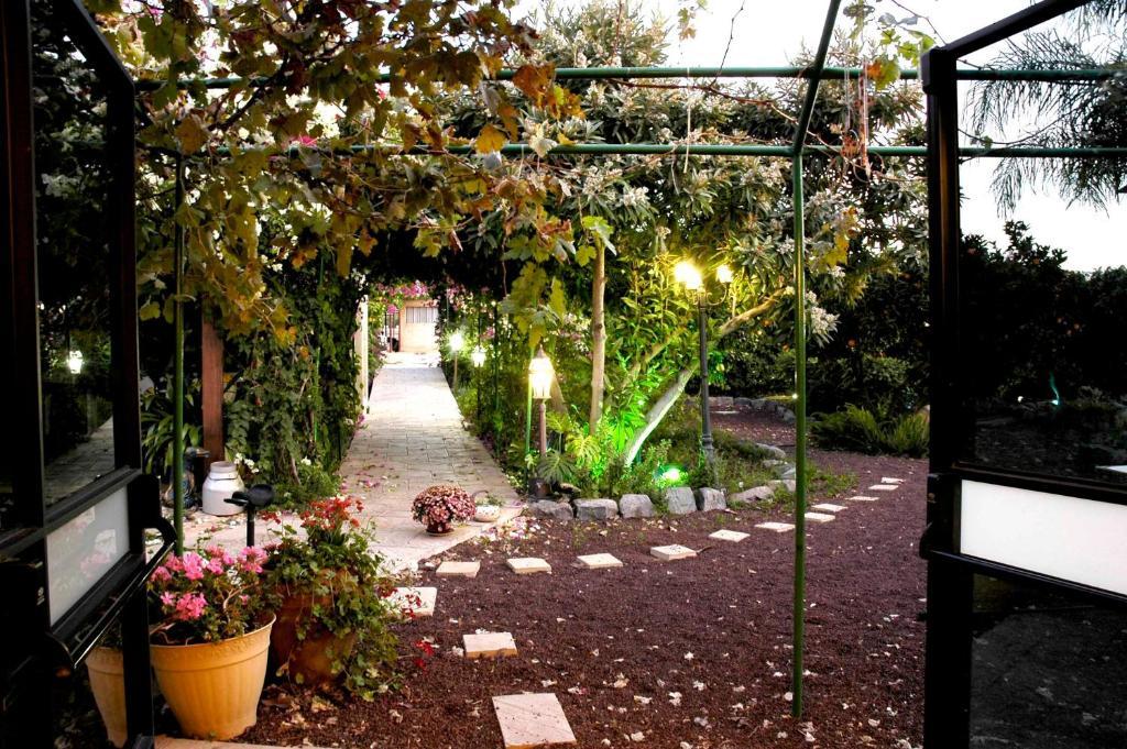 Arbel Guest House Shavit Family ภายนอก รูปภาพ